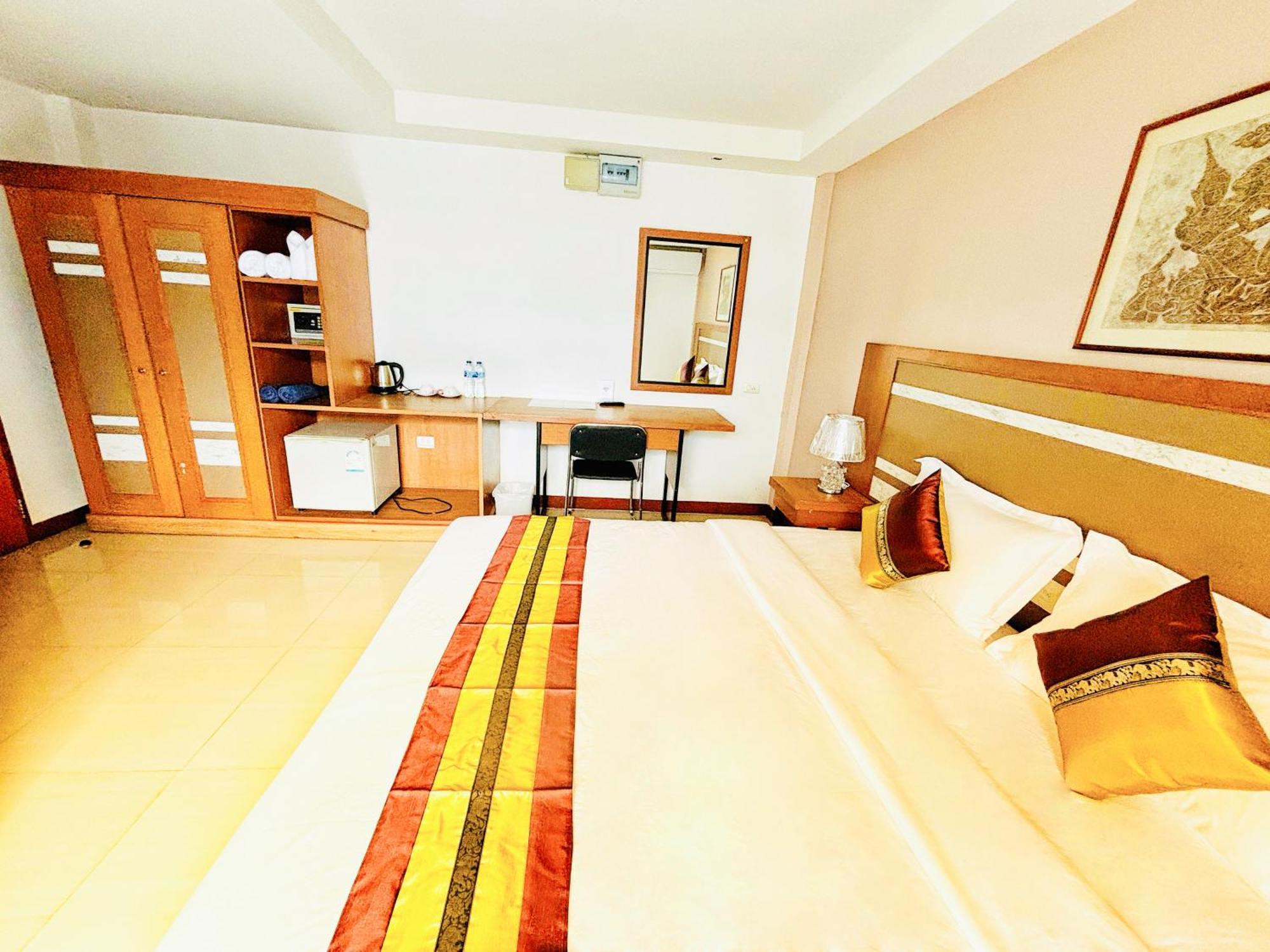 Aparthotel Patong Pool House Exterior foto